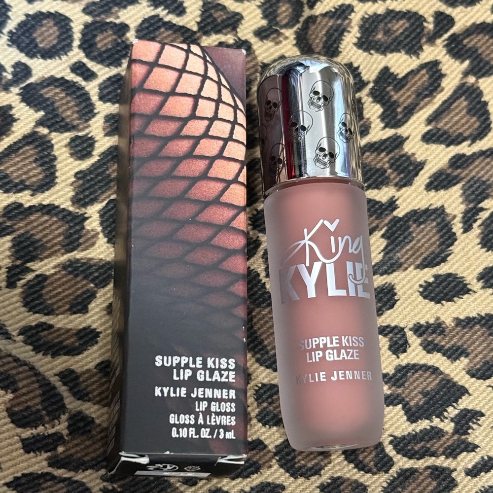 Kylie Jenner Supple Kiss Lip Glaze - Literally